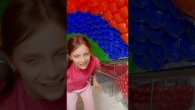 Mattresses Made Easier With Colorful BALLOONS
