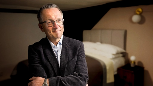 How to Sleep Well with Michael Mosley