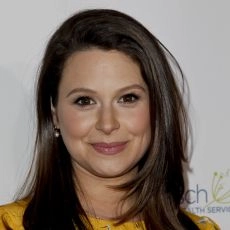 Katie Lowes