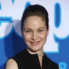 Jeanette Hain