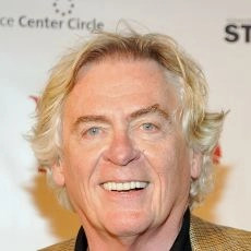 Daniel Davis