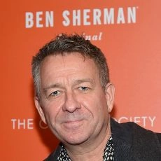 Sean Pertwee