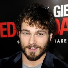 Shawn Roberts