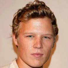Christopher Egan