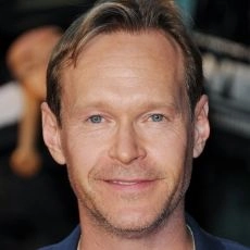 Steven Mackintosh