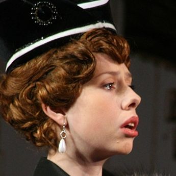 Алиса Попова