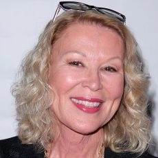 Leslie Easterbrook