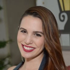 Christy Carlson Romano