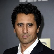 Cliff Curtis