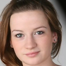 Nina Gummich