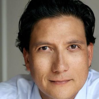 Robert Enriquez