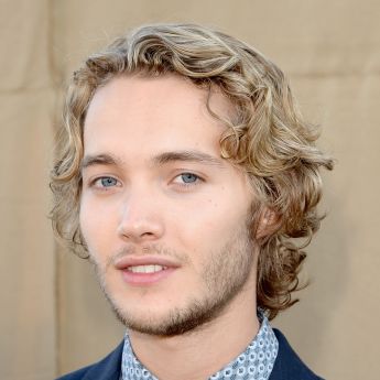 Toby Regbo