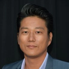 Sung Kang