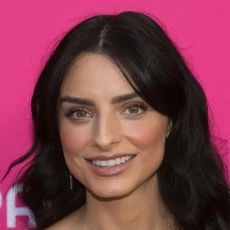Aislinn Derbez