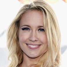 Anna Camp