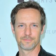 Christopher Rob Bowen