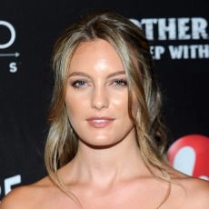 Leila George
