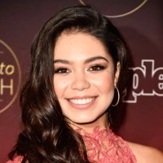 Auli'i Cravalho