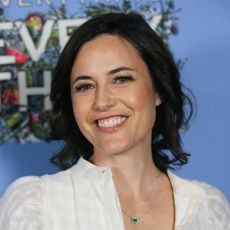Fiona Loewi