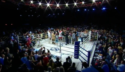 Big Box. Oleksands Usyk – Cesar David Crenz