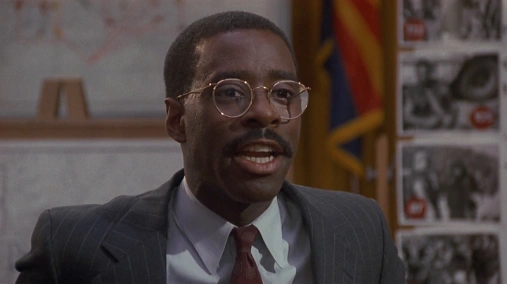 За пределами закона